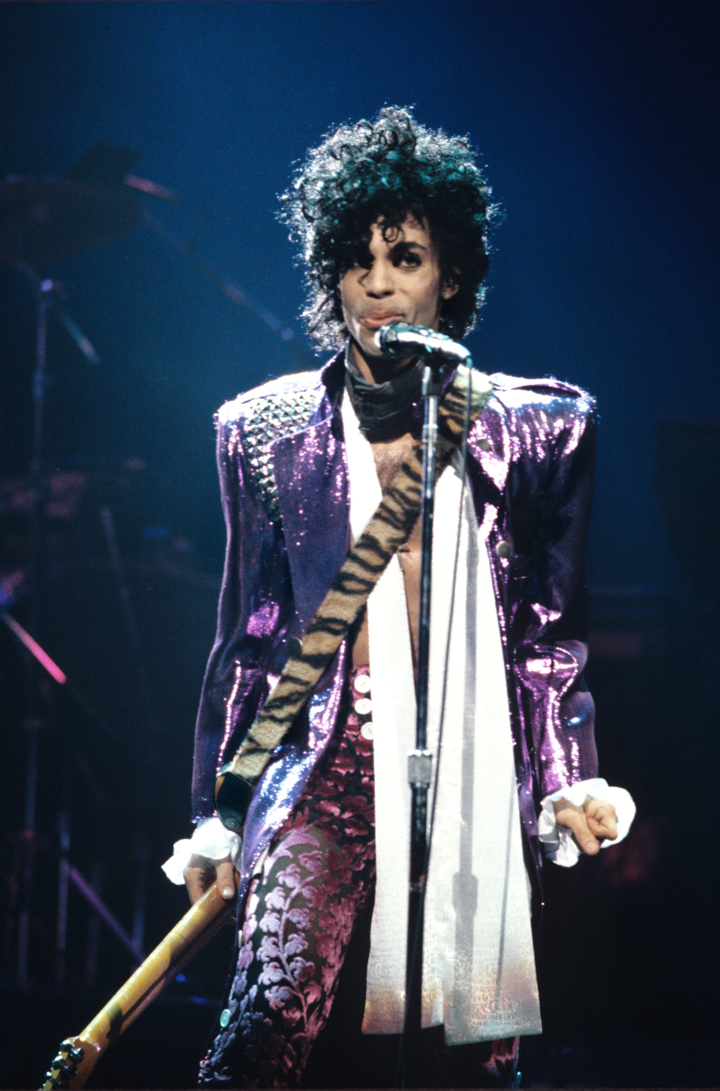 UNITED STATES - NOVEMBER 08: Photo of PRINCE; Prince performing on stage - Purple Rain tour (Photo by Ebet Roberts/Redferns)